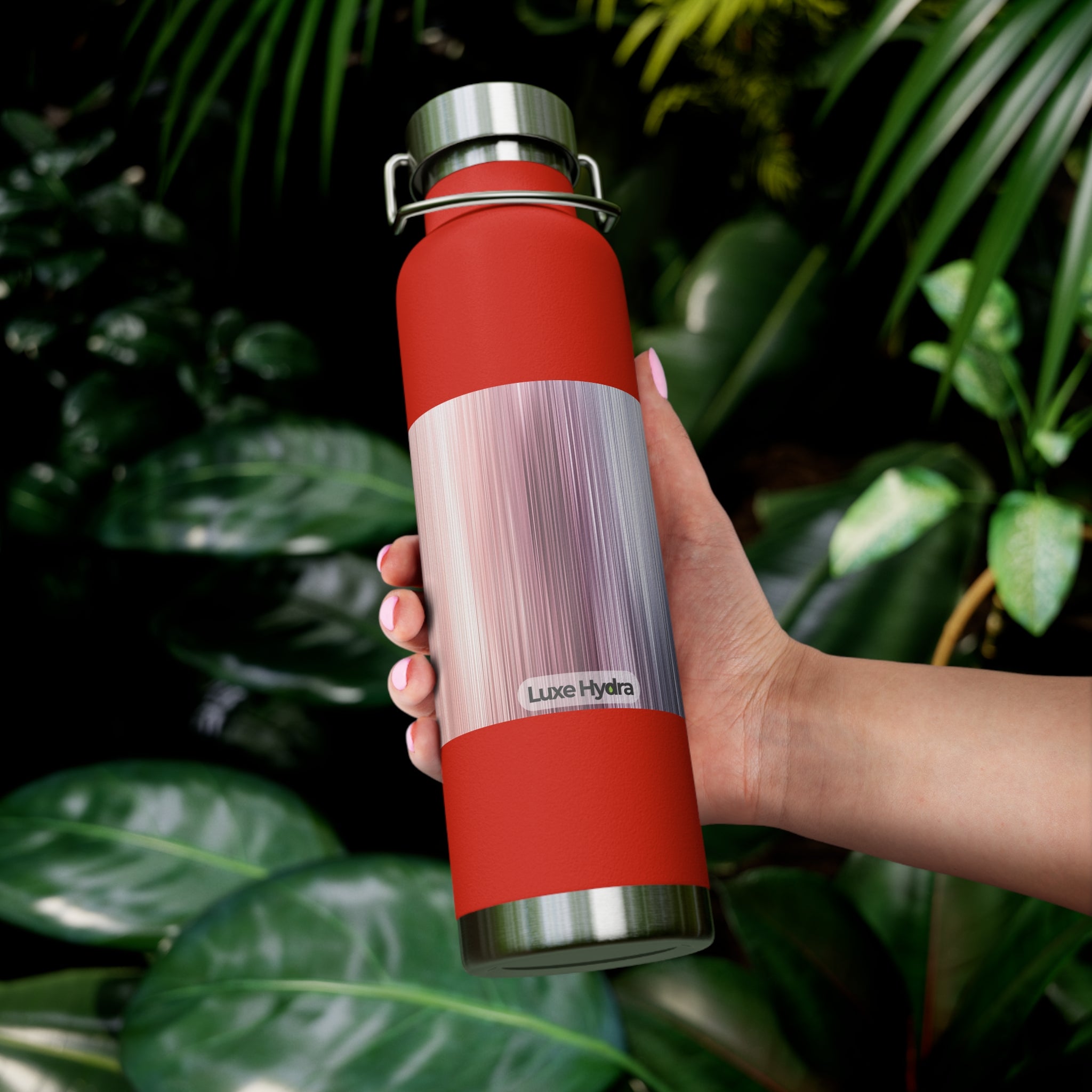 Stylish Copper Vacuum Insulated Water Bottle - 22oz