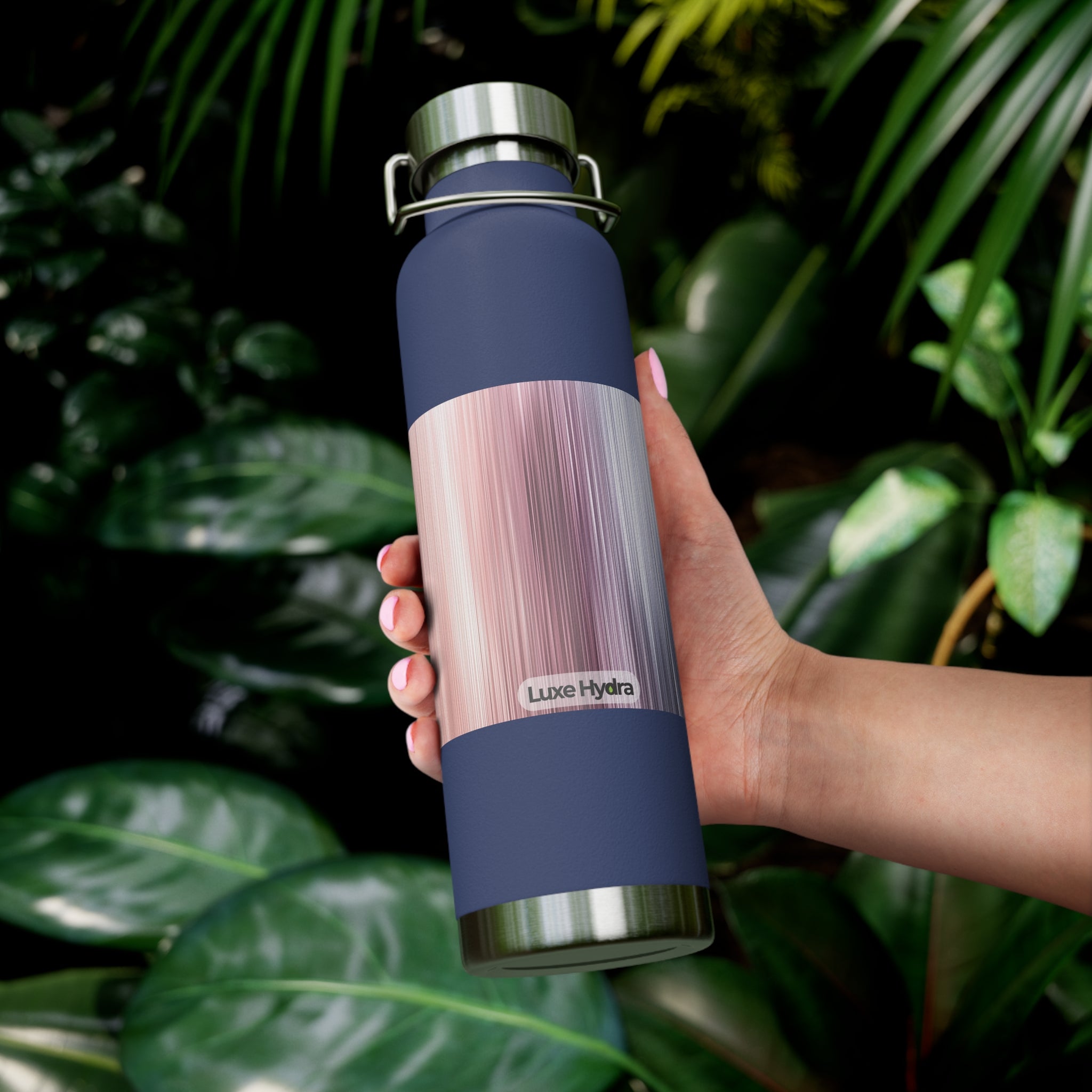 Stylish Copper Vacuum Insulated Water Bottle - 22oz
